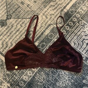 Elegant Velvet Lace Bra in Deep Burgundy
